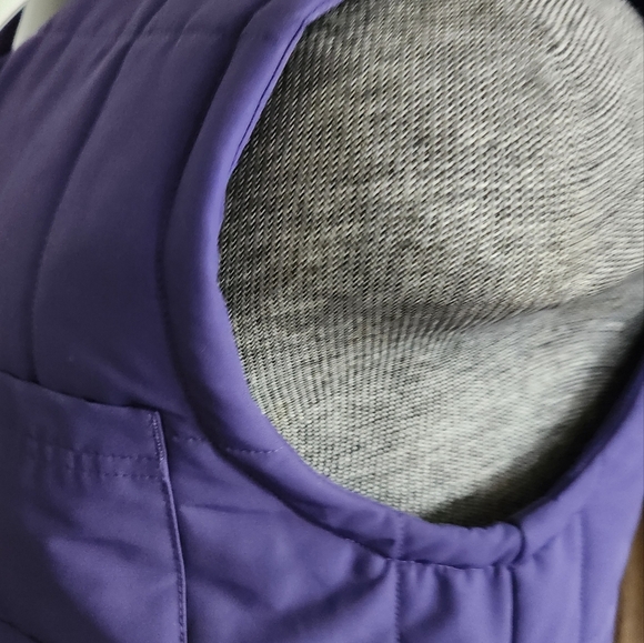 Jordan Women's Vest Jacket, Size Small, NWT, Purple loose fit - Picture 8 of 16